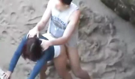 Menempatkan anda panas ayam antara kaki lembut video bokep arab online