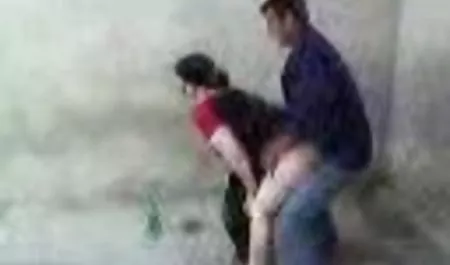 Romantis sayang kesenangan pacarnya bokep online gemuk