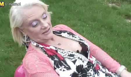 Lucu muda langkah-putri sucks dan Fucks a big cock bokep online latin di