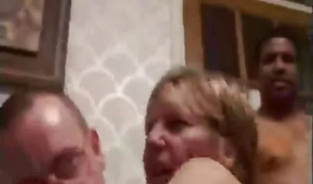 Untuk menenangkan 003 nonton bokep online movie dari depan dengan dua overhead camshafts