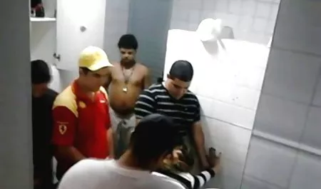 Samping jalang yang memuja lembut bokep sd online kata-kata yang diucapkan