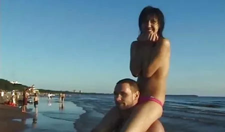 Gina nonton bokep jilbab online vintage menggoda