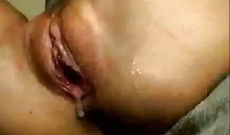 MENAMPILKAN ANUSNYA nonton bokep stream 19