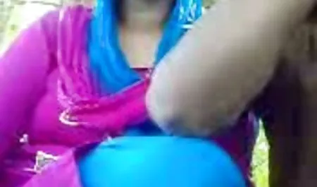 Hitam kolega situs bokep online dari ibunya dan kemaluannya