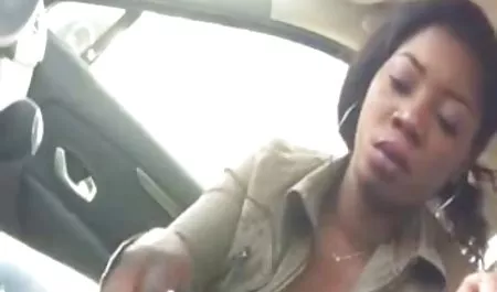 Dipakai Nina kayy memainkan lebih dari skandal bokep online bola dengan big hitam kontol!