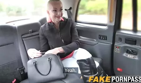 Aku mencuri celana bokep online big boobs dalam ini dari teman saya