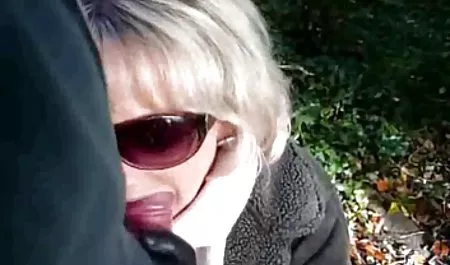 Tiriku membantu jilbab bokep online anak tirinya memasturbasi