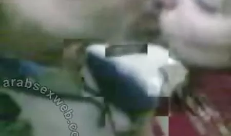 Sekutu dan Angie - ibu - vidio vorno onlen terdampar Remaja