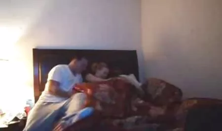 Kitty bokap onlin Bella Mendapat Kakinya Sibuk