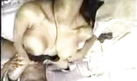 Seksi Ibu Mengajarkan nonton bomep online Mereka Bahwa Berbagi Adalah Peduli